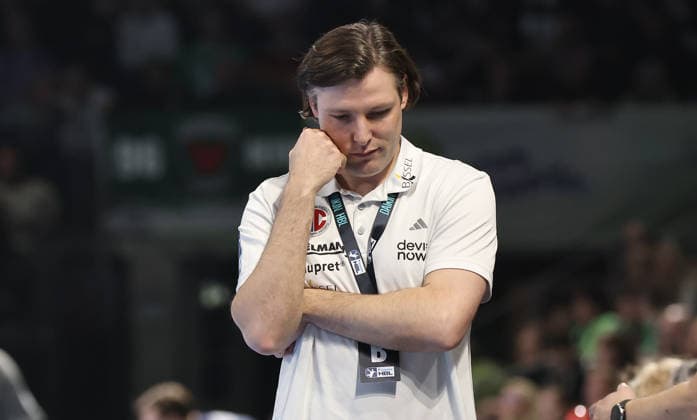 Trainer Johannes Sellin enttäuscht Enttäuschung Handball HBL Bundesliga Herren 25. Spieltag Saison 2025 2026 15.03.2026 Füchse Berlin vs. HC Erlangen HCE