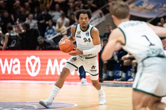 George King (Nr. 94 VET-CONCEPT Gladiators Trier) und Steven Ashworth (Nr. 1 VET-CONCEPT Gladiators Trier) GER, Basketball Loewen Braunschweig gegen VET-CONCEPT Gladiators Trier, Basketball, easyCredit BBL, Woche 24, Spielzeit 2025 26, 15.03.2026 GER, Basketball Loewen Braunschweig gegen VET-CONCEPT Gladiators Trier, Basketball, easyCredit BBL, Woche 24, Spielzeit 2025 26, 15.03.2026 Braunschweig Copyright: xEibner-Pressefoto DanielxREINELTx EP_DRT