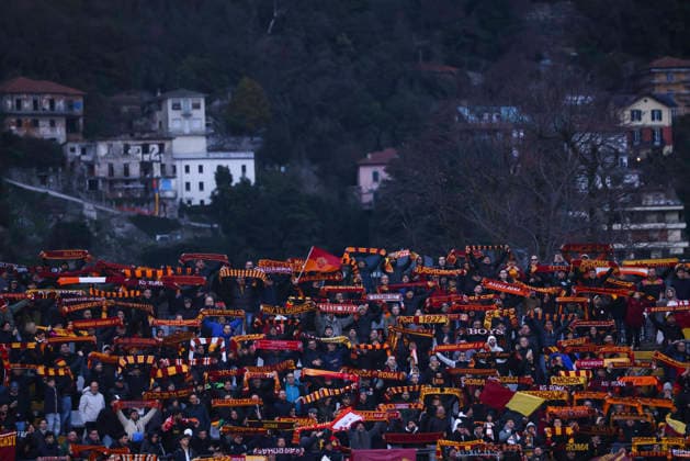 Como 1907 v AS Roma - Serie A Roma supporters are seen during the Serie A match between Como and AS Roma at Giuseppe Sinigallia Stadium in Como, Italy, on March 15, 2026. Como Como Italy  Copyright: xMairoxCinquettix originalFilename:cinquetti-comovasr260315_npPI5.jpg