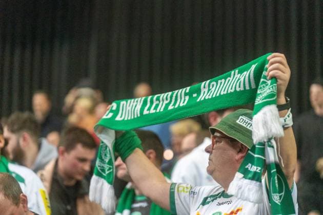 Fan des SC DHfK Leipzig mit Fanschal SC DHfK Leipzig vs. TVB Stuttgart, Handball, 1. Handball-Bundesliga, 25. Spieltag, Saison 2025 2026, 15.03.2026 SC DHfK Leipzig vs. TVB Stuttgart, Handball, 1. Handball-Bundesliga, 25. Spieltag, Saison 2025 2026, 15.03.2026 Leipzig Copyright: xEibner-Pressefoto PiaxSchindlerx EP_PSR