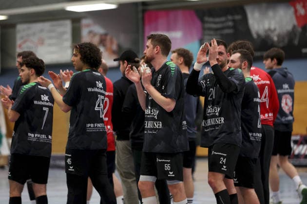 15.03.2026, Herren, Handball, Saison 2025 2026, Regionalliga, 19. Spieltag: DJK Waldbuettelbrunn - TSV Lohr Julius Rauch ( 7, TSG Waldbüttelbrunn), Julian Hohmann ( 45, TSG Waldbüttelbrunn), Julian Stumpf ( 55, TSG Waldbüttelbrunn), Linus Dürr ( 24, TSG Waldbüttelbrunn) Waldbuettelbrunn Ballsporthalle Bayern Deutschland