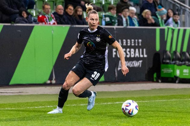 Deutschland, Google Pixel Frauen-Bundesliga, Saison 2025 2026, 20. Spieltag, AOK-Stadion, VfL Wolfsburg vs Bayer 04 Leverkusen, Linder Sarai (VfL Wolfsburg, 39) Copyright: xMichellexLukax