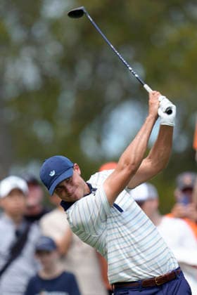 March 15, 2026, Ponte Vedra, Florida, USA: March 15, 2026, Ponte Vedra, Florida.Ludvig Aberg (Sweden) hits his tee shot on the 4th hole during the fourth round of The PLAYERS Championship at TPC Sawgrass. PGA, Golf Herren Tour 2026: The PLAYERS Championship  - ZUMAd212 20260315_zsp_d212_004 Copyright: xRichardxDolex