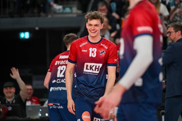 15.03.2026, xdobgx, Volleyball Volleyball Bundesliga VBL, SVG Lüneburg - ASV Dachau v.l. Neo Laumann (SVG Lüneburg, 13) lächelnd, freundlicher Gesichtsausdruck, smiling, friendly expression