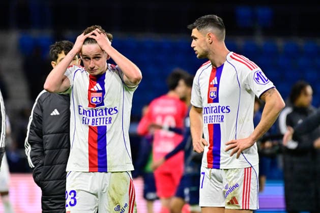 FOOTBALL : Le Havre vs Lyon - Ligue 1 - 15 03 2026 Tyler Morton of Lyon and Roman Yaremchuk of Lyon dejected during the Ligue 1 match between Havre AC and Olympique Lyonnais at Stade Oceane on March 15, 2026 in Le Havre, France. ( Photo by Federico Pestellini PsnewZ ) - Le HavreFrance  Copyright: xFedericoxPestellinix