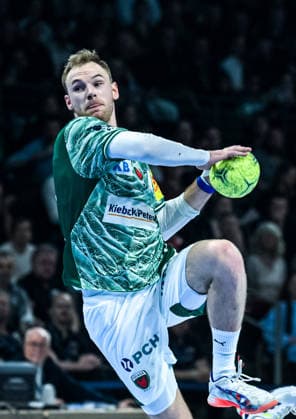 15.03.2026, xlakx, Handball Daikin HBL, Fuechse Berlin - HC Erlangen v.l. Mathias Gidsel (Fuechse Berlin) setzt zum Sprungwurf an Berlin
