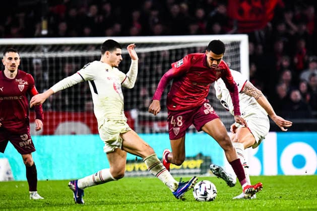 FOOTBALL : Stade Rennais vs Lille OSC - Ligue 1 - JournÃ e 26 - 15 03 2026 Abdelhamid Ait Boudlal (Stade Rennais) Matias Fernandez-Pardo (Lille OSC) RennesFrance  Copyright: xBaptistexAutissierx