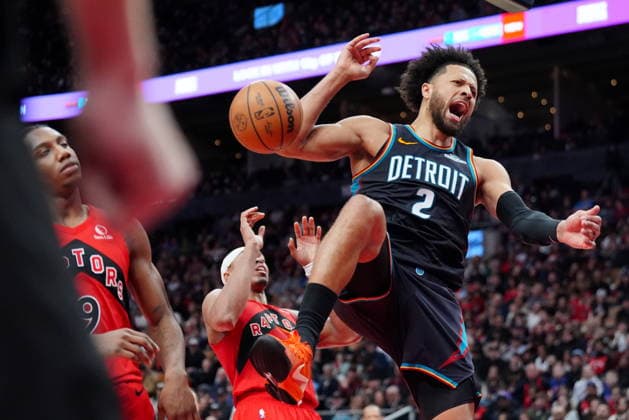 March 15, 2026, Toronto, On, CANADA: Detroit Pistons guard Cade Cunningham (2) celebrates his slam dunk during second half NBA, Basketball Herren, USA basketball action against the Toronto Raptors, in Toronto, Sunday, March 15, 2026. Detroit Pistons At Toronto Raptors - ZUMAc35_ 20260315_zaf_c35_171 Copyright: xFrankxGunnx