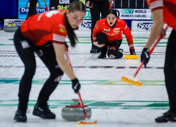 March 15, 2026, Calgary, Ab, CANADA: Team Canada skip Kerri Einarson, centre, directs her teammates against China at the World WomenöÄÃ s Curling Championship in Calgary, Sunday, March 15, 2026. Kerri Einarson  - ZUMAc35_ 20260315_zaf_c35_189 Copyright: xJeffxMcintoshx