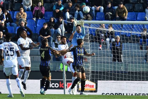 CALCIO - Serie A - Pisa SC vs Cagliari Calcio Nicolas Andrade (Pisa) saves during Pisa SC vs Cagliari Calcio, Italian soccer Serie A match in Pisa, Italy, March 15 2026 Pisa Italy  Copyright: xIPAxSport ABACAx