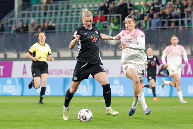 15.03.2026, xgrfx, Fussball Google Pixel Frauen-Bundesliga, VfL Wolfsburg - Bayer Leverkusen v.l. Alexandra Popp (VfL Wolfsburg), Carlotta Wamser (Bayer Leverkusen) (DFL DFB REGULATIONS PROHIBIT ANY USE OF PHOTOGRAPHS as IMAGE SEQUENCES and or QUASI-VIDEO) Wolfsburg