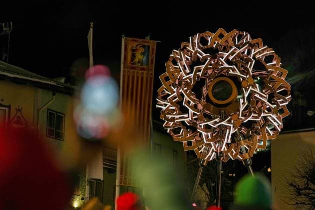 (260316) -- CORTINA D AMPEZZO, March 16, 2026 -- The cauldron is seen during the closing ceremony of Milan-Cortina 2026 Paralympic Winter games, Winterspiele,Spiele, Summer games in Cortina D ampezzo, Italy, March 15, 2026. ) (SP)ITALY-CORTINA D AMPEZZO-PARALYMPIC WINTER GAMES-CLOSING CEREMONY LianxZhen 