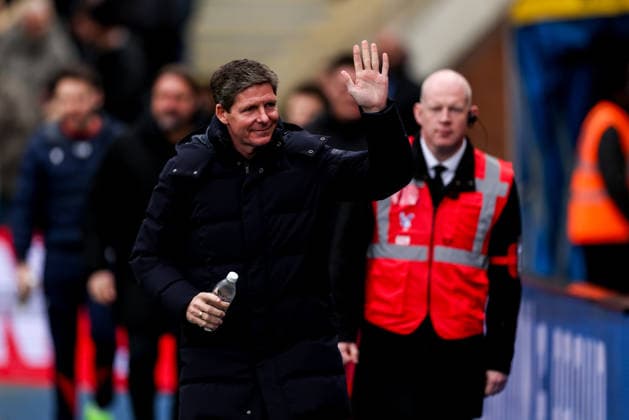 LONDON, ENGLAND - MARCH 15: Crystal Palace head coach Oliver Glasner waves prior to the Premier League match between Crystal Palace and Leeds United at Selhurst Park on March 15, 2026 in London, England.  Copyright: xRenexNijhuis MBxMediax