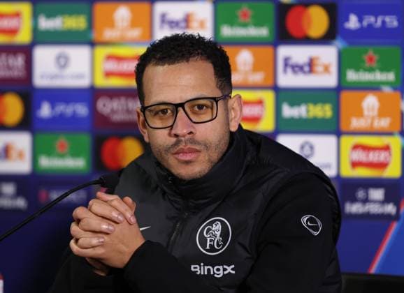 LONDON, ENGLAND, MARCH 16: Liam Rosenior Manager of Chelsea talks to the press during the Chelsea FC press conference, PK, Pressekonferenz on MD-1 ahead of the match between Chelsea FC and Paris Saint-Germain FC in the UEFA Champions League, Round of 16, 2nd Leg match at Stamford Bridge Stadium in London, England, on March 16. (Photo by Daniel Weir)  Copyright: xDanielxWeir SportsxPressxPhotox Sportspressphoto_SPR111803