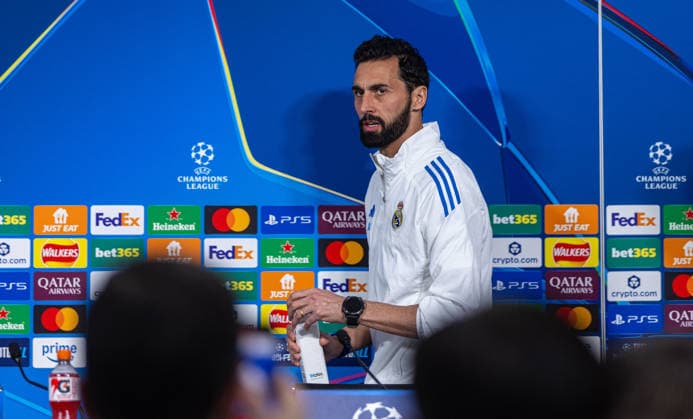 Football - UEFA Champions League - Round of 16 - 2nd Leg - Manchester City FC v Real Madrid CF - MD-1 MANCHESTER, ENGLAND - Monday, March 16, 2026: Real Madrid s head coach Ã?lvaro Arbeloa during a press conference, PK, Pressekonferenz at the City of Manchester Stadium ahead of the UEFA Champions League Round of 16 2nd Leg match between Manchester City FC and Real Madrid CF. (Photo by David Rawcliffe Propaganda) MANCHESTER City of Manchester Stadium GREATER MANCHESTER ENGLAND  Copyright: xDavidxRawcliffex P2026-03-16-Man_City_Madrid_MD-1-30