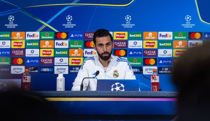 Football - UEFA Champions League - Round of 16 - 2nd Leg - Manchester City FC v Real Madrid CF - MD-1 MANCHESTER, ENGLAND - Monday, March 16, 2026: Real Madrid s head coach Ã?lvaro Arbeloa during a press conference, PK, Pressekonferenz at the City of Manchester Stadium ahead of the UEFA Champions League Round of 16 2nd Leg match between Manchester City FC and Real Madrid CF. (Photo by David Rawcliffe Propaganda) MANCHESTER City of Manchester Stadium GREATER MANCHESTER ENGLAND  Copyright: xDavidxRawcliffex P2026-03-16-Man_City_Madrid_MD-1-32