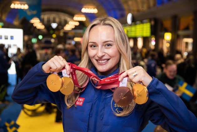 260316 Ebba Arsjö of the Swedish national alpine para skiing team poses for a portrait with her medals during a homecoming celebration event after returning home from the Milano Cortina 2026 Winter Paralympic Games on March 16, 2026 in Stockholm. Photo: Caisa Rasmussen BILDBYRAN COP 353 CR0036 paralympic games paralympics paralympiska spel paralympiske leker vinter-paralympics winter paralympics milano cortina 2026 milano cortina 2026 winter paralympic games parasport para sports bbeng hemkomst sweden sverige *** 260316 Ebba Arsjö of the Swedish national alpine para skiing team poses for a portrait with her medals during a homecoming celebration event after returning home from the Milano Cortina 2026 Winter Paralympic Games on March 16, 2026 in Stockholm Photo Caisa Rasmussen BILDBYRAN COP 353 CR0036 paralympic games paralympics paralympiska spel paralympiske leker vinter paralympics winter paralympics milano cortina 2026 milano cortina 2026 winter paralympic games parasport para sports bbeng hemkomst sweden sverige  Copyright: CAISAxRASMUSSEN BB260316BB635
