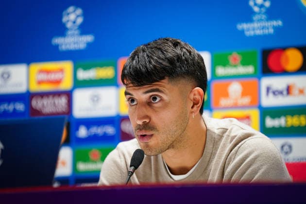 England: Pressekonferenz mit Kasper Hjulmand (Trainer, Bayer 04 Leverkusen) und Exequiel Palacios (Bayer 04 Leverkusen, 25) vor dem UEFA Champions League 2025 - 2026, Achtelfinale (Rückspiel) FC Arsenal London vs Bayer 04 Leverkusen - Emirates Stadium (London): Copyright: xJOERANxSTEINSIEKx