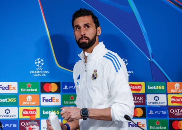 Alvaro Arbeloa head coach of Real Madrid speaks with the press during the press conference, PK, Pressekonferenz training at the Academy Stadium, Manchester. Picture date: 16th March 2026. Picture credit should read: Cody Froggatt Sportimage EDITORIAL USE ONLY. No use with unauthorised audio, video, data, fixture lists, club league logos or live services. Online in-match use limited to 120 images, no video emulation. No use in betting, games or single club league player publications. SPI_013_CF_REAL_MADRID_PRESS SPI-4608-0013