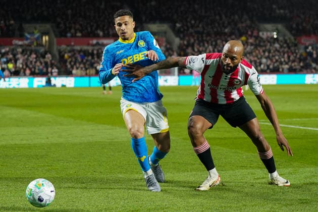 Brentford v Wolverhampton Wanderers, Premier League Joao Gomes of Wolverhampton Wanderers and Igor Thiago of Brentford battling for the ball during the Brentford v Wolverhampton Wanderers Premier League match at the Gtech Community Stadium, London, England on 16 March 2026 Credit: Dylan Hepworth Every Second Media Editorial use only. All images are copyright Every Second Media Limited. No images may be reproduced without prior permission. All rights reserved. Premier League and Football League images are subject to licensing agreements with Football DataCo Limited. see https: www.football-dataco.com Copyright: xIMAGO EveryxSecondxMediax ESM-1861-0048 DylanxHepworthx xEveryxSecondxMediax