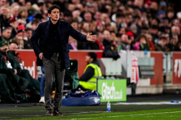 BRENTFORD, ENGLAND - MARCH 16: Brentford head coach Keith Andrews gestures during the Premier League match between Brentford and Wolverhampton Wanderers at Gtech Community Stadium on March 16, 2026 in Brentford, England.  Copyright: xRenexNijhuis MBxMediax