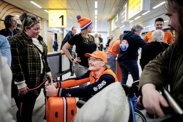 SCHIPHOL - Paralympian Thijn Speksnijder upon arrival at Schiphol with TeamNL on the day after the closing ceremony of the Paralympic Games in Milan and Cortina. RAMON VAN FLYMEN ANP netherlands out - belgium out Schiphol xVIxxIVx 553564222 originalFilename: 553564222.jpg