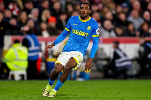 BRENTFORD, ENGLAND - MARCH 16: Jackson Tchatchoua of Wolverhampton Wanderers looks on during the Premier League match between Brentford and Wolverhampton Wanderers at Gtech Community Stadium on March 16, 2026 in Brentford, England.  Copyright: xRenexNijhuis MBxMediax
