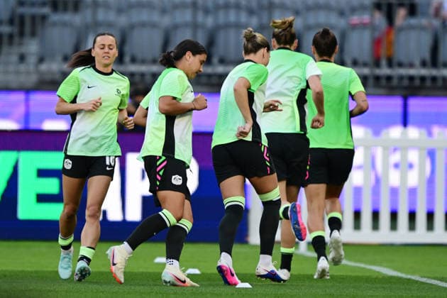 SOCCER ASIAN CUP WOMEN MATILDAS CHINA, Sam Kerr of Australia warms up ahead of the AFC Women s Asian Cup Semi Final 1 match between Australia and China at Optus Stadium in Perth, Tuesday, March 17, 2026. ( NO ARCHIVING, EDITORIAL USE ONLY Perth Western Australia Australia  Copyright: xDeanxLewinsx 20260317160787198372