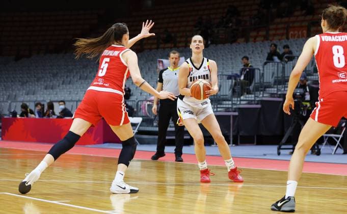 Belgium s Antonia Delaere fights for the ball during a basket game between Belgium s national team, Nationalteam Belgian Cats and Czech Republic, in Wuhan, China, on Tuesday 17 March 2026, the fifth game (out of 5) of the qualifications phase for the World Cup Basket tournament. NIKOLAxKRSTIC  x167815855x
