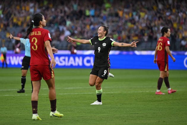 SOCCER ASIAN CUP WOMEN MATILDAS CHINA, Caitlin Foord of Australia celebrates after scoring a goal during the AFC Women s Asian Cup Semi Final 1 match between Australia and China at Optus Stadium in Perth, Tuesday, March 17, 2026. ( NO ARCHIVING, EDITORIAL USE ONLY Perth Western Australia Australia  Copyright: xDeanxLewinsx 20260317182259952917