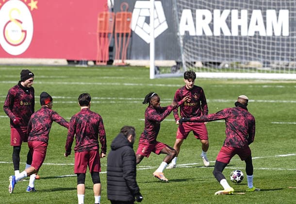 Ahead of Liverpool v Galatasaray - UEFA Champions League ISTANBUL, TURKIYE - MARCH 17: Players of Galatasaray take part in the training session at Metin Oktay Facilities ahead of their UEFA Champions League last 16 away match against Liverpool, in Istanbul, Turkiye on March 17, 2026. Esra Bilgin Anadolu Istanbul Turkey. Editorial use only. Please get in touch for any other usage.  Copyright: x2026xAnadoluxEsraxBilginx