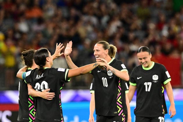 SOCCER ASIAN CUP WOMEN MATILDAS CHINA, Samantha Kerr of Australia celebrate theiw win over China with Emily Van Egmond during the AFC Women s Asian Cup Semi Final 1 match between Australia and China at Optus Stadium in Perth, Tuesday, March 17, 2026. ( NO ARCHIVING, EDITORIAL USE ONLY Perth Western Australia Australia  Copyright: xDeanxLewinsx 20260318119128932290