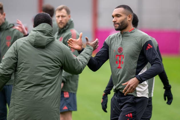 Jonathan Tah 4 (FC Bayern Muenchen), Abschlusstraining vor dem UEFA Champions League-Spiel gegen Atalanta Bergamo, Saison 2025 2026 an der Saebener Strasse. 17.03.2026 DFB regulations prohibit any use of photographs as image sequences and or quasi-video Muenchen Bayern Deutschland