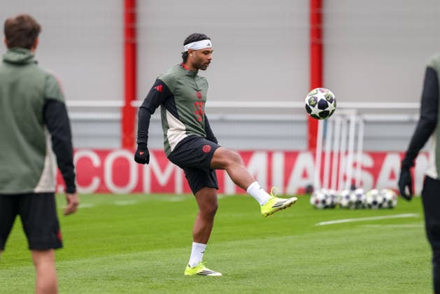 Serge Gnabry (FC Bayern Muenchen, 07) mit Ball, GER, Abschlusstraining, FC Bayern Muenchen, Fussball, UEFA Champions League, Achtelfinale, Rueckspiel, Saison 2025 2026, 17.03.2026, GER, Abschlusstraining, FC Bayern Muenchen, Fussball, UEFA Champions League, Achtelfinale, Rueckspiel, Saison 2025 2026, 17.03.2026 Muenchen Copyright: xEibner-Pressefoto JennixMaulx EP_JML