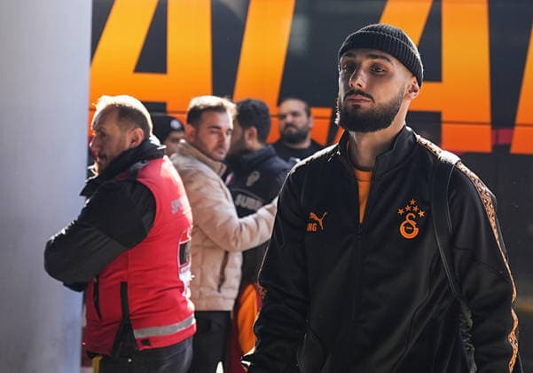 Galatasaray football team departs for UK for the match against Liverpool ISTANBUL, TURKIYE - MARCH 17: Galatasaray player Ahmed Kutucu is seen as Galatasaray football team departed from Istanbul Airport on a special flight to UK ahead of their UEFA Champions League last 16 away match against Liverpool, in Istanbul, Turkiye on March 17, 2026. Esra Bilgin Anadolu Istanbul Turkey. Editorial use only. Please get in touch for any other usage.  Copyright: x2026xAnadoluxEsraxBilginx