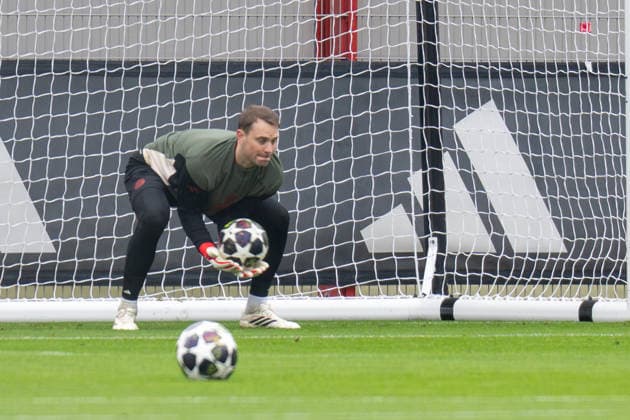 Manuel Neuer 1 (FC Bayern Muenchen), Abschlusstraining vor dem UEFA Champions League-Spiel gegen Atalanta Bergamo, Saison 2025 2026 an der Saebener Strasse. 17.03.2026 DFB regulations prohibit any use of photographs as image sequences and or quasi-video Muenchen Bayern Deutschland