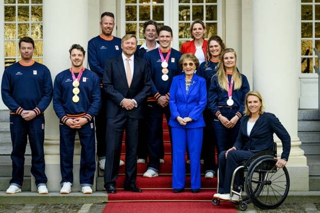 King And Princess Margriet Meet Paralympic Medal Winners - The Hague King Willem Alexander and Princess Margriet receive the Dutch medal winners – Jeroen Kampschreur, Niels de Langen, and Lisa Bunschoten-Vos – of the 2026 Paralympic Winter games, Winterspiele,Spiele, Summer games in Milan and Cortina d Ampezzo at Noordeinde Palace in The Hague. The Hague, Netherlands on March 17, 2026. Noordeinde Palace. Photo by Bruno Press ABACAPRESS.COM The Hague Netherlands  Copyright: xBrunoxPress ABACAx