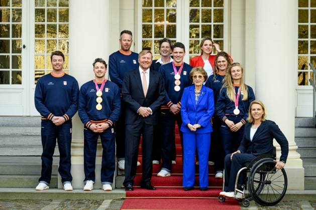 King And Princess Margriet Meet Paralympic Medal Winners - The Hague King Willem Alexander and Princess Margriet receive the Dutch medal winners – Jeroen Kampschreur, Niels de Langen, and Lisa Bunschoten-Vos – of the 2026 Paralympic Winter games, Winterspiele,Spiele, Summer games in Milan and Cortina d Ampezzo at Noordeinde Palace in The Hague. The Hague, Netherlands on March 17, 2026. Noordeinde Palace. Photo by Bruno Press ABACAPRESS.COM The Hague Netherlands  Copyright: xBrunoxPress ABACAx