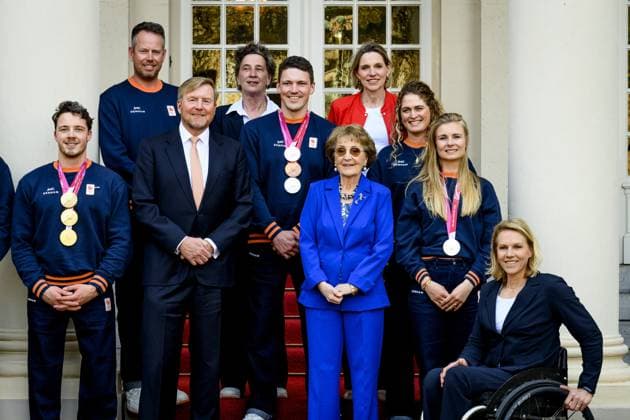 King And Princess Margriet Meet Paralympic Medal Winners - The Hague King Willem Alexander and Princess Margriet receive the Dutch medal winners – Jeroen Kampschreur, Niels de Langen, and Lisa Bunschoten-Vos – of the 2026 Paralympic Winter games, Winterspiele,Spiele, Summer games in Milan and Cortina d Ampezzo at Noordeinde Palace in The Hague. The Hague, Netherlands on March 17, 2026. Noordeinde Palace. Photo by Bruno Press ABACAPRESS.COM The Hague Netherlands  Copyright: xBrunoxPress ABACAx
