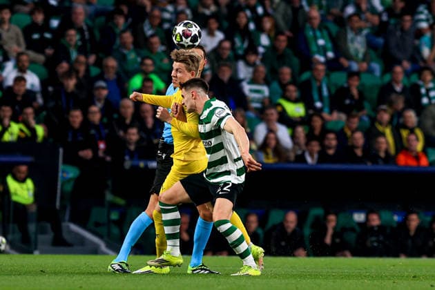Fredrik Sjøvold of Bodo Glimt battles for the ball with Hidemasa Morita of Sporting CP during the UEFA Champions League, Last 16, second-leg football match between Sporting Clube de Portugal vs Bodo Glimt at Estadio Jose Alvalade on March 17, 2026 in Lisbon, Portugal. UEFA Champions League - Sporting CP vs Bodo Glimt (Valter Gouveia SPP)  Copyright: xValterxGouveia SPPx Sportspressphoto_SPR112811