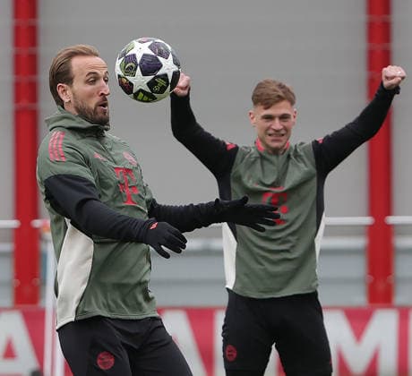 17.03.2026, FC Bayern Training, Saebenerstrasse Muenchen, Fussball, im Bild: Harry Kane (FC Bayern Muenchen) und Joshua Kimmich (FC Bayern Muenchen)