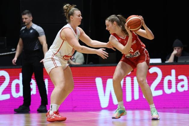 VIENNA, AUSTRIA, MAR. 17, 2026 WOMEN BASKETBALL EUROBASKET 2027 QUALIFIERS Â·First Round Â· Group D, AUSTRIA vs SWITZERLAND Lin Schwarz (SUI) in duel VIENNA VIENNA, Hallmann Dome Hallmann Dome, Austria (AUT) AUSTRIA