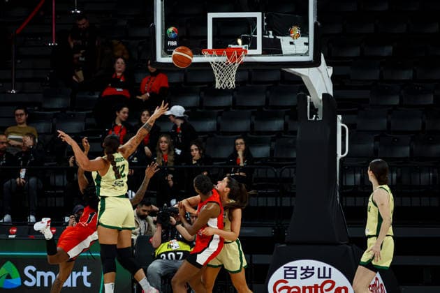 Australia vs Canada Women s Basketball World Cup 2026 Qualifying Tournaments Shaina Pellington of Canada national team, Nationalteam drives to the basket for a layup during the Women s Basketball World Cup 2026 Qualifying Tournaments Group Phase - Group A between Australia National Team and Canada National Team at Turkcell Basketball Development Center on March 17, 2026 in Istanbul, Turkey. Istanbul Istanbul Turkey Copyright: xBurakxBasturkx