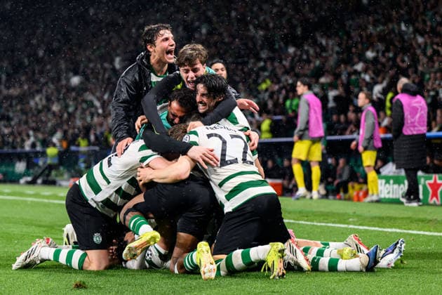260317 Maximiliano Araujo of Sporting celebrate with team mates after the 4-0 goal during the UEFA Champions League football match between Sporting CP and Bodo Glimt on March 17, 2026 in Lisbon. Photo: Marius Simensen BILDBYRAN COP 238 MM0063 bbeng football fotball fotboll soccer uefa champions league mesterligaen bodo glimt sporting clube de portugal sporting lisboa sporting lisbon sporting cp jubel Copyright: MARIUSxSIMENSEN BB260317BB891