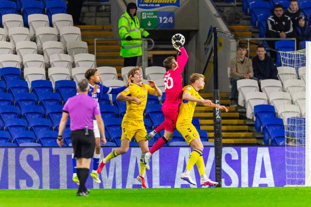 Cardiff City v Wycombe Wanderers, EFL Sky Bet League 1 Wycombe Wanderers goalkeeper Will Norris (50) claims a high ball during the EFL Sky Bet League 1 match between Cardiff City and Wycombe Wanderers at the Cardiff City Stadium, Cardiff, UK on 17 March 2026. Cardiff Cardiff City Stadium South Glamorgan UK Editorial use only DataCo restrictions apply See www.football-dataco.com , Copyright: xDanxMintox PSI-23913-0006
