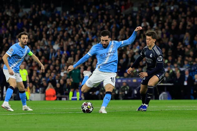 Manchester City v Real Madrid, Champions League Rayan Cherki (10) of Manchester City has a shot on goal during the Champions League match between Manchester City and Real Madrid at the Etihad Stadium, Manchester, UK on 17 March 2026. Manchester Etihad Stadium Manchester UK Editorial use only , Copyright: xConorxMolloyx PSI-23911-0027