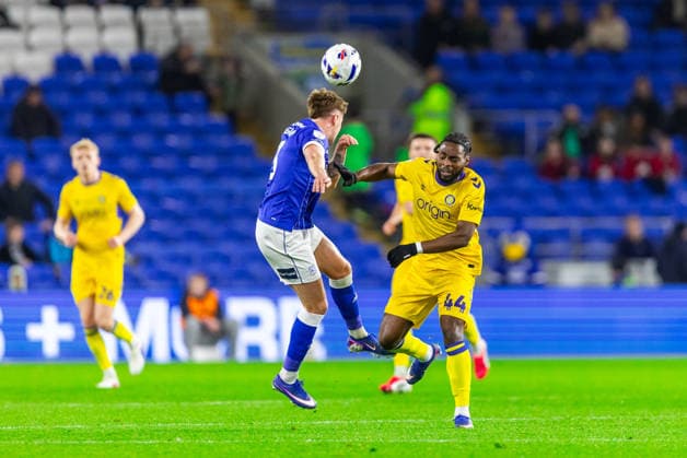 Cardiff City v Wycombe Wanderers, EFL Sky Bet League 1 Cardiff City defender Joel Bagan (3) competes for a high ball with Wycombe Wanderers forward Fred Onyedinma (44) during the EFL Sky Bet League 1 match between Cardiff City and Wycombe Wanderers at the Cardiff City Stadium, Cardiff, UK on 17 March 2026. Cardiff Cardiff City Stadium South Glamorgan UK Editorial use only DataCo restrictions apply See www.football-dataco.com , Copyright: xDanxMintox PSI-23913-0008