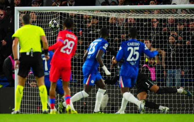 Bradley Barcola of PSG scores a goal to make it 2-0 Chelsea v Paris Saint-Germain, UEFA Champions League, Round of 16, Second Leg, Football, Stamford Bridge, London, UK - 17 Mar 2026London Stamford Bridge United Kingdom EDITORIAL USE ONLY No use with unauthorised audio, video, data, fixture lists, club league logos or live services. Online in-match use limited to 120 images, no video emulation. No use in betting, games or single club league player publications.  Copyright: xJavierxGarcia Shutterstockx 16776377t