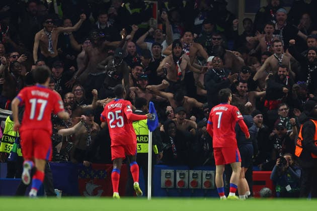 London, England, 17th March 2026. Khvicha Kvaratskhelia of Paris Saint-Germain celebrates after scoring the opening goal during the Chelsea vs Paris Saint Germain UEFA Champions League round of 16 match at Stamford Bridge, London. Picture credit should read: Paul Terry Sportimage EDITORIAL USE ONLY. No use with unauthorised audio, video, data, fixture lists, club league logos or live services. Online in-match use limited to 120 images, no video emulation. No use in betting, games or single club league player publications. SPI_029_PT_Chelsea_PSG SPI-4610-0028
