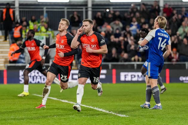 GOAL - Jordan Clark (18) of Luton Town celebrates after he scores his team™s second goal (Penalty) during the Sky Bet League 1 match between Luton Town and Exeter City at Kenilworth Road, Luton, England on 17 March 2026.  Copyright: xDavidxHornx PMI-7189-0010